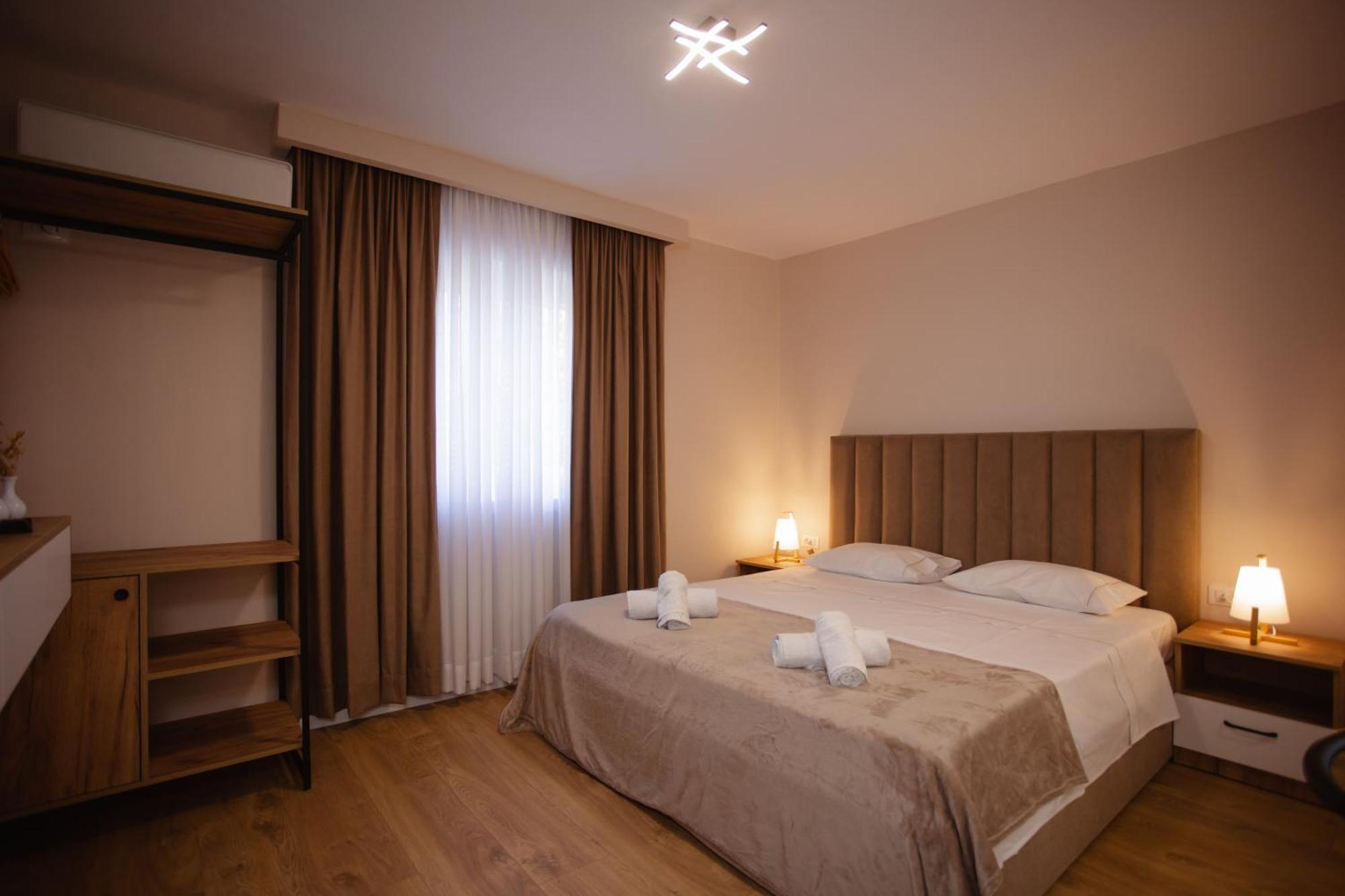 City Center Studio Apartments Shkoder Exterior photo