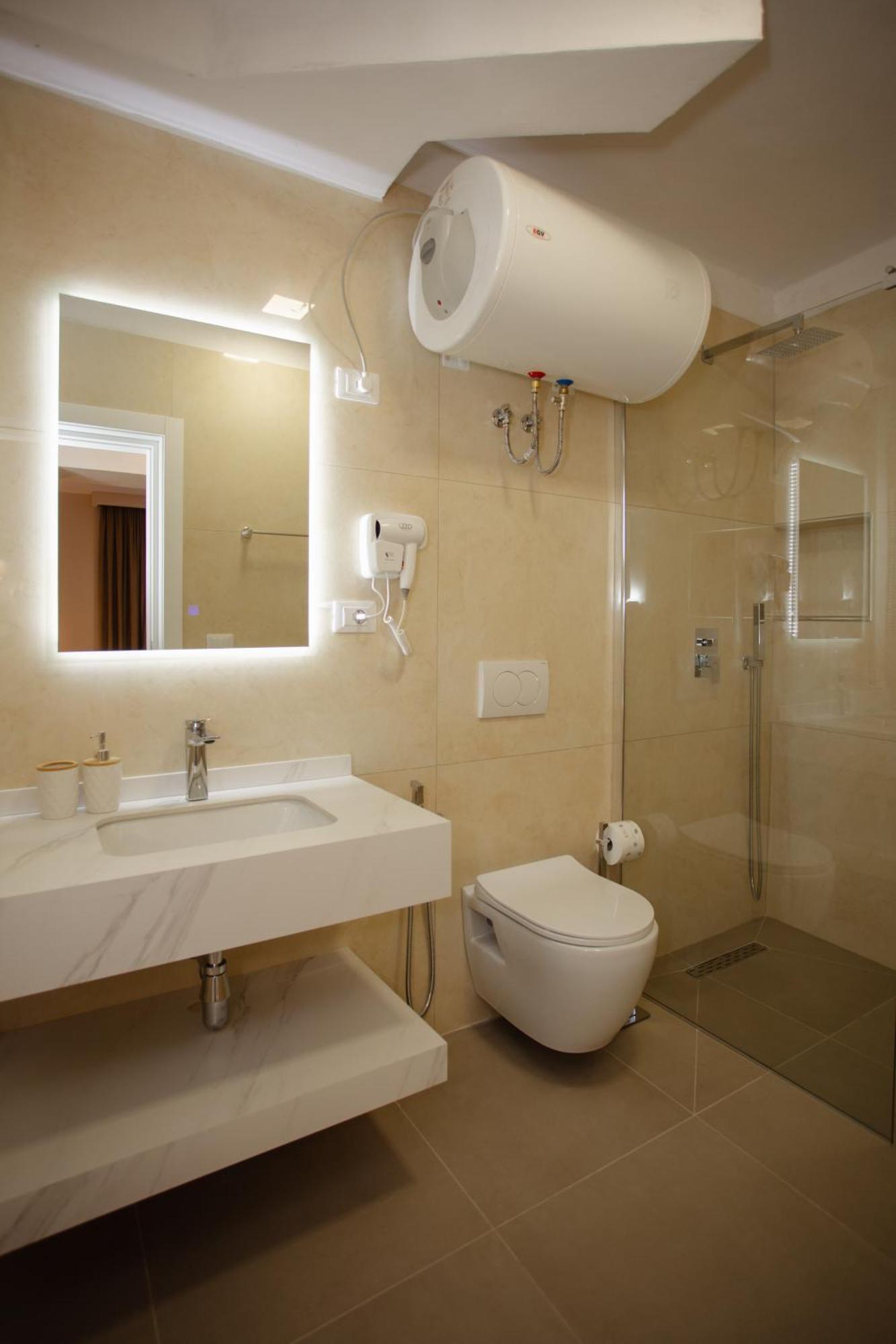 City Center Studio Apartments Shkoder Exterior photo