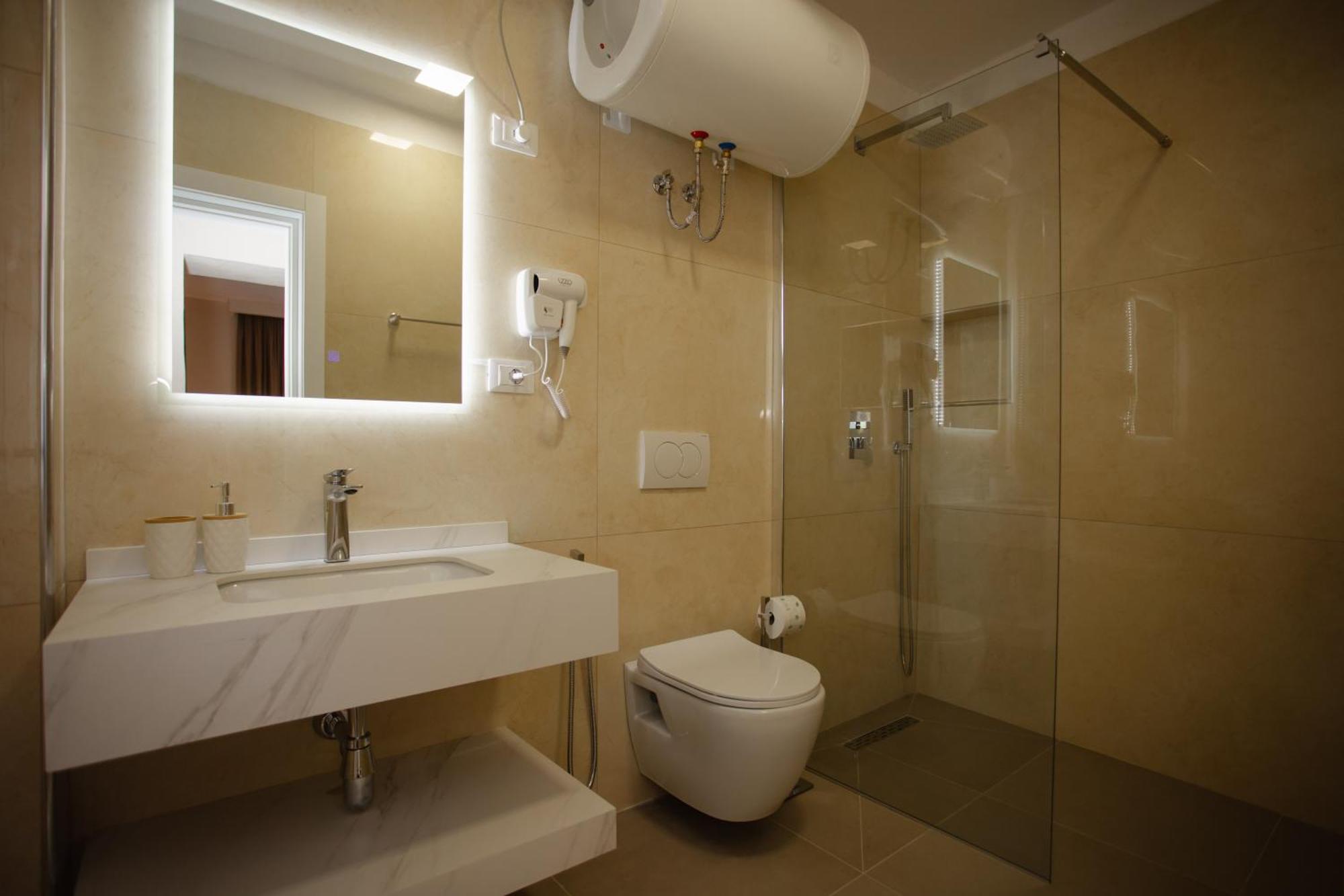 City Center Studio Apartments Shkoder Exterior photo